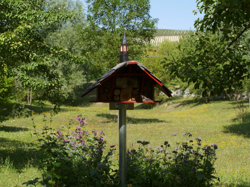Wildbienenkapelle im Bodenheimer Gemeindepark