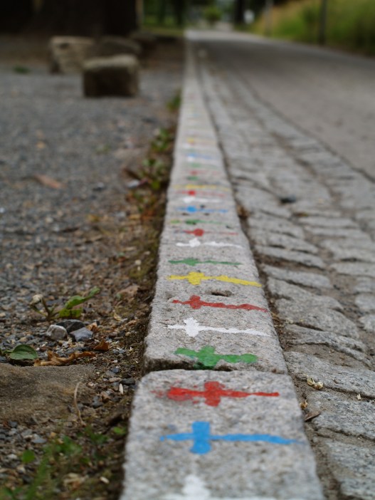 In dieser Einrichtung wurden in den Jahren 1940/41 insgesamt 13.720 geistig behinderte und psychisch kranke Menschen vergast, ebenso 1031 politische Gefangene aus Konzentrationslagern.