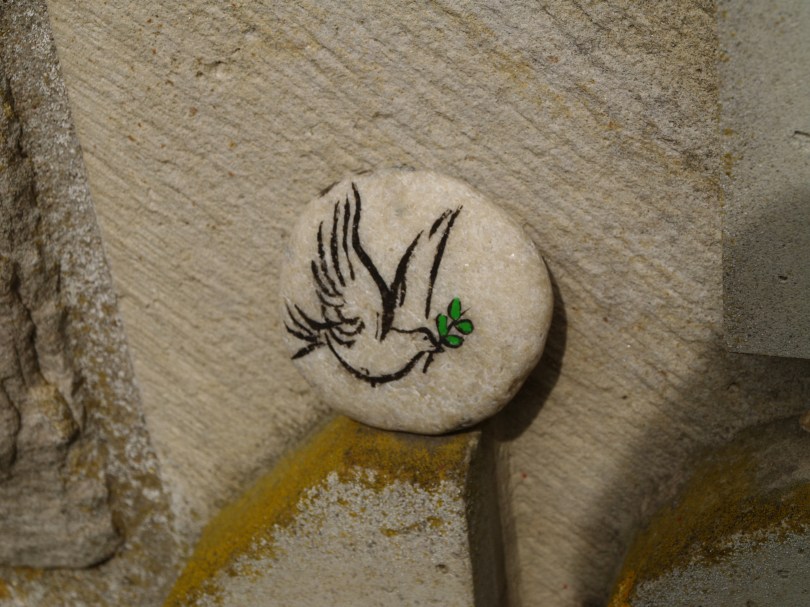 Friedensbotschaften von Besuchern machen Hoffnung