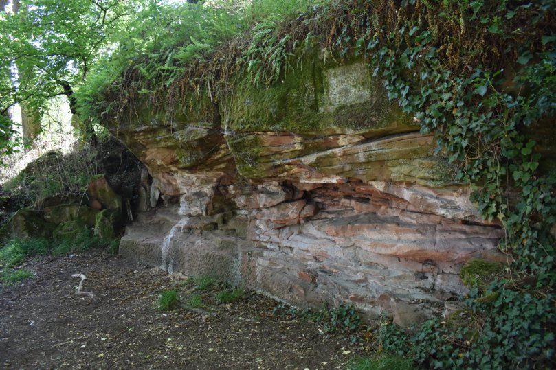 Auf dem Weg nach oben, der steil war, fand sich diese Felsformation